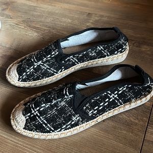 BN Forever Link Espadrilles slip on flats Black with silver and white fleck